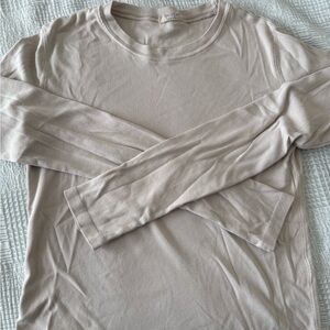 Brandy Melville Long Sleeve Top